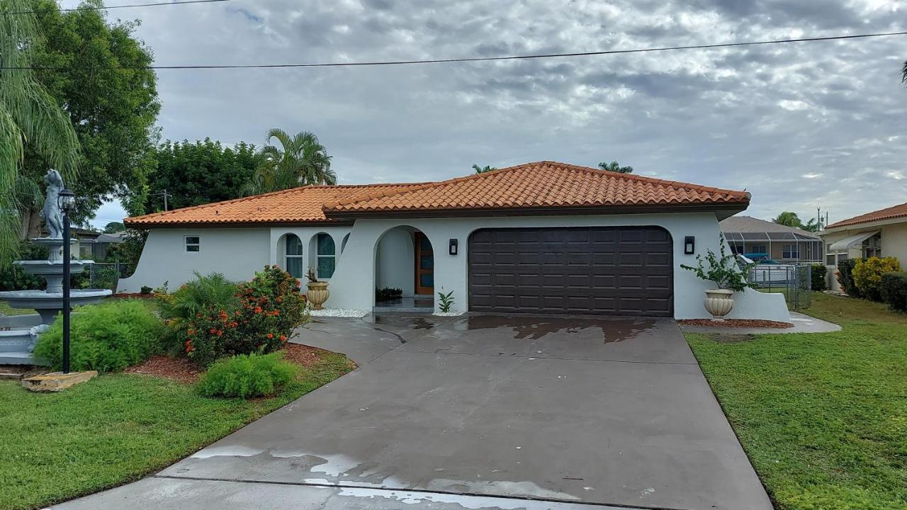 Cape Coral Mini Palace Exterior foto