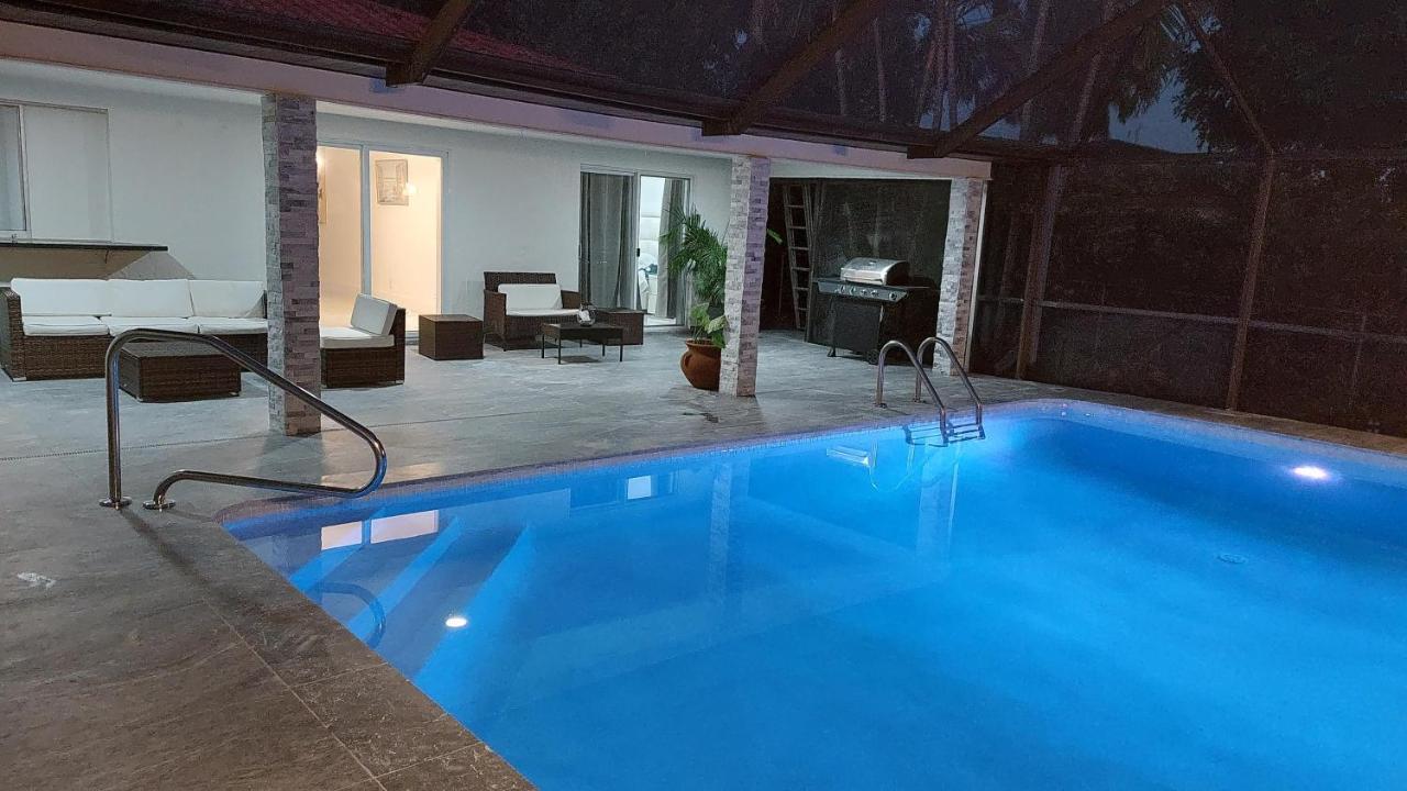 Cape Coral Mini Palace Exterior foto